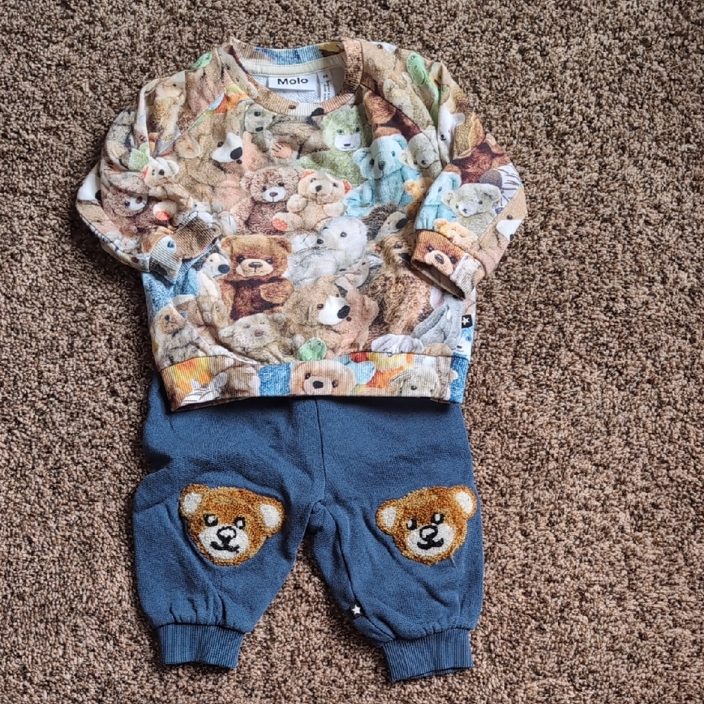 Molo Multicolor Teddy Bear Print Sweatshirt with Blue Bear Joggers